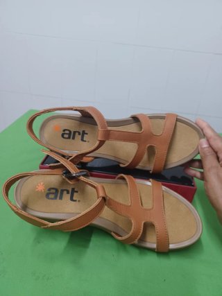 Sandalias Art Marrones