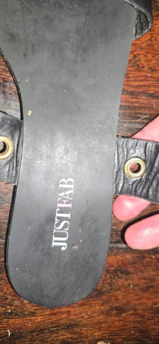 Consegna di abbigliamento taglia S