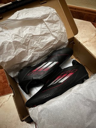 Botas de fútbol Adidas F50 Negras/Rojas