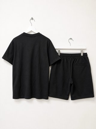 Conjunto Prada Negro Camiseta + Pantalón Corto