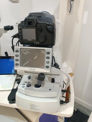 Retinógrafo Nidek AFC-210