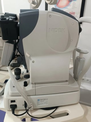 Retinógrafo Nidek AFC-210