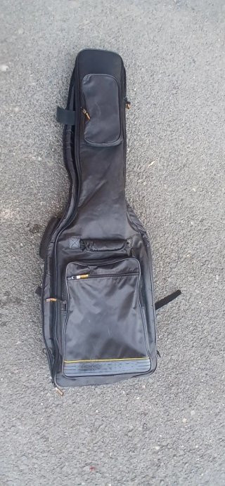 Bajo Ibanez 4 cuerdas azul