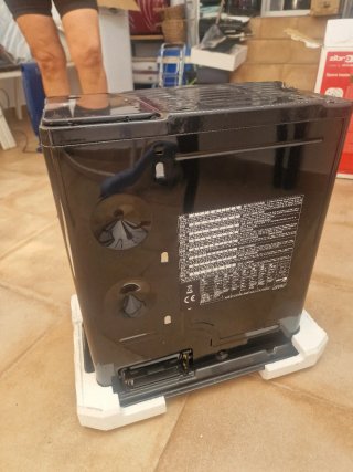 Estufa de parafina Zibro Negra