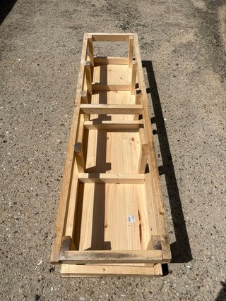 Skate ledge / curb / box - slide/grind