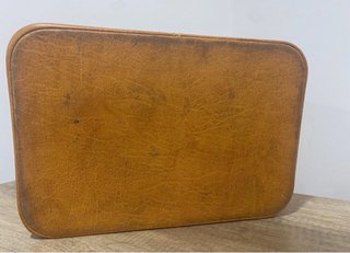 Maleta necessaire em pele
