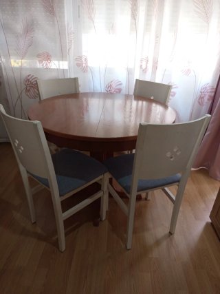 Mesa redonda madera y 6 sillas
