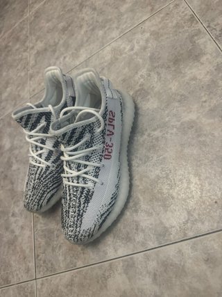 Adidas Yeezy Boost 350 V2 Zebra