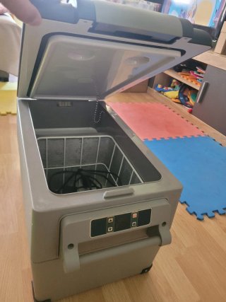 Nevera portátil 12V/24V para camión/caravana