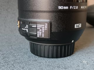 Tamron SP 90mm f/2.8 Di MACRO 1:1 VC
