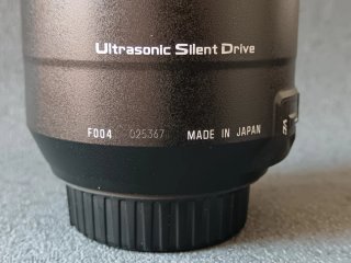 Tamron SP 90mm f/2.8 Di MACRO 1:1 VC