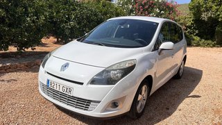 Renault Grand Scenic 2012