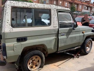Rejilla delantera toyota land cruiser 3.4 d 49431