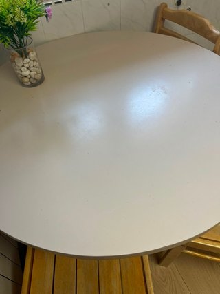 Mesa redonda de comedor con 3 sillas