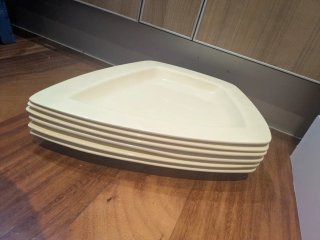 Juego de 6 platos grandes beige