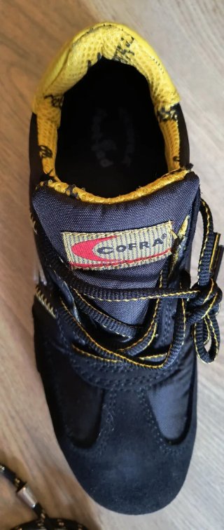 Zapatos de seguridad Cofra negros y amarillos
