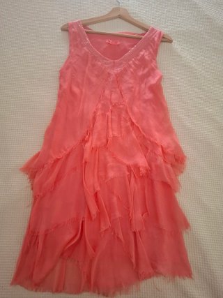 Vestido coral volantes talla única