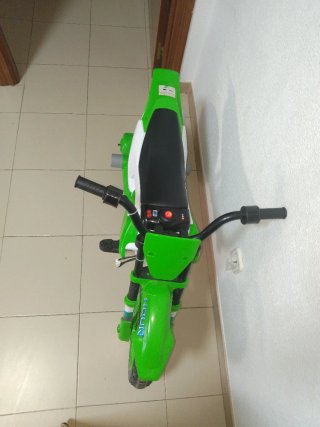 Motor niño eléctrico
