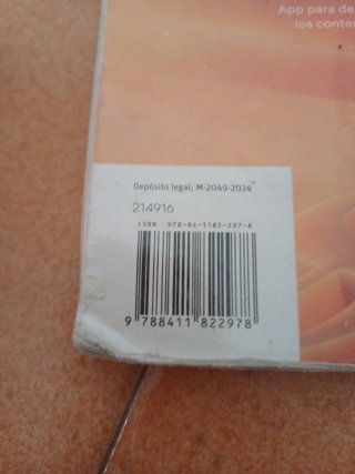 Economía y emprendimiento. 4 Secundaria. Revuel...