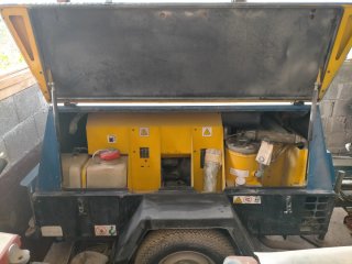 Compresor motorizado Compair Holman