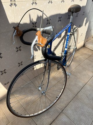 Bicicleta de carretera Otero azul