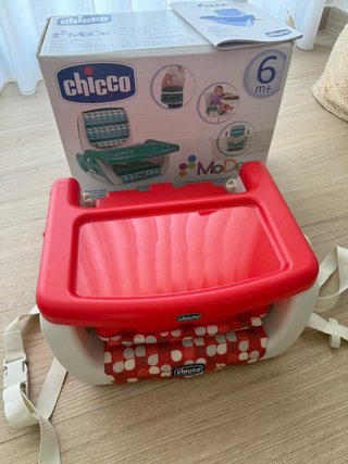Asiento elevador bebé Chicco rojo