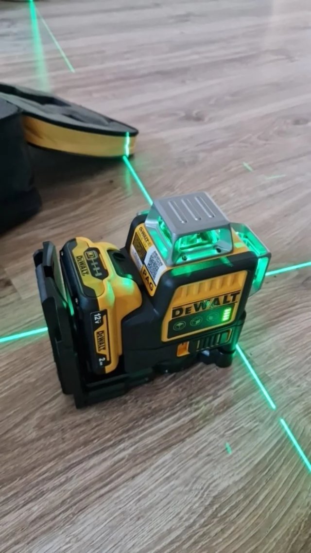 Nivel Láser Verde 360° Autonivelante con Batería