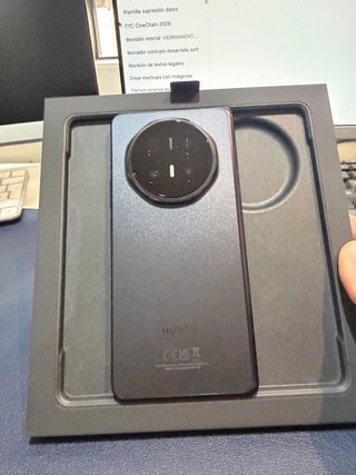 Honor Magic V6