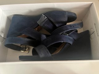 Sandali RoccoBarocco blu con zeppa