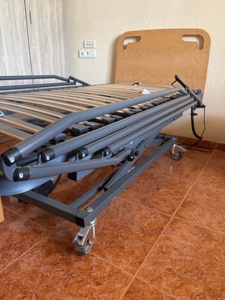 Cama articulada eléctrica madera y metal