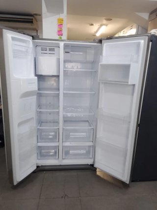 Nevera Americana Electrolux acero inoxidable