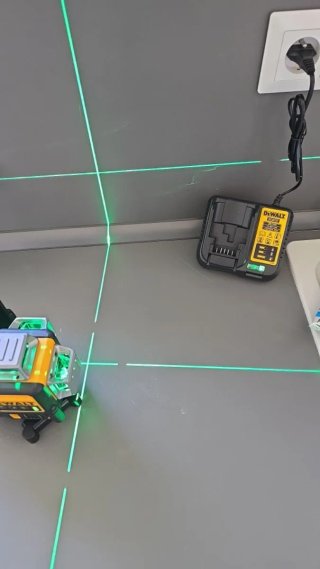 Nivel Láser Verde 360° Autonivelante con batería