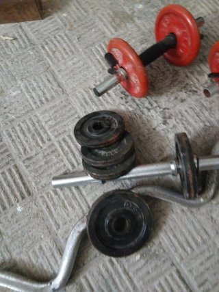 Pesas y Barras Gimnasio