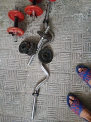 Pesas y Barras Gimnasio