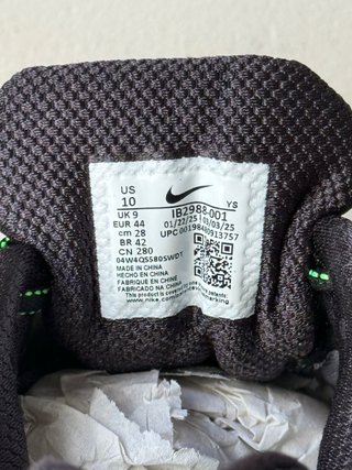 Nike Zoom Vomero 5 ‘Metallic Pewter Green’