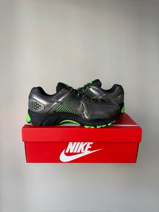 Nike Zoom Vomero 5 ‘Metallic Pewter Green’