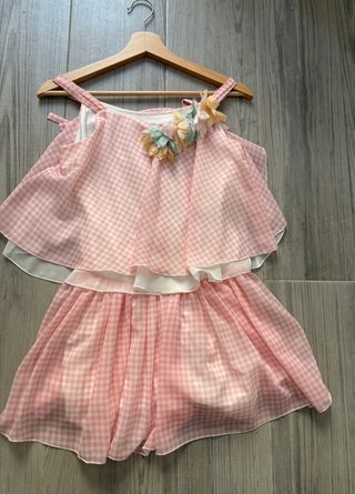 Vestido Amaya volantes y falda pantalón