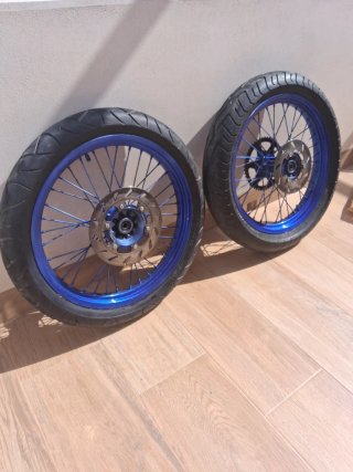 Llantas SM Azules