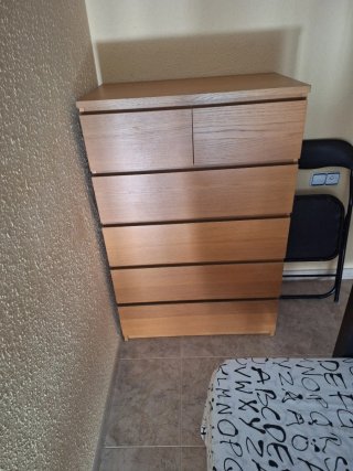 Mueble cajonero de madera