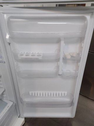 Nevera  Indesit