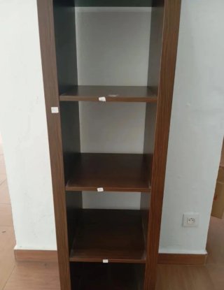 Estantería madera hecho por artesano.