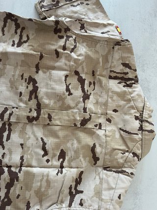 Camisa camuflaje árida manga corta Talla 2N nueva
