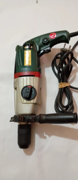 Taladro percutor Metabo KHE 28