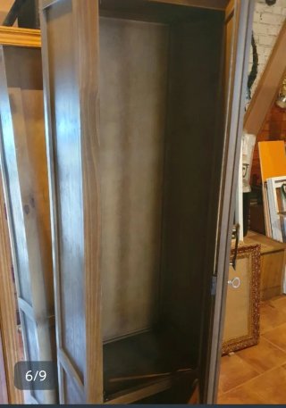 Mesita alta de madera
