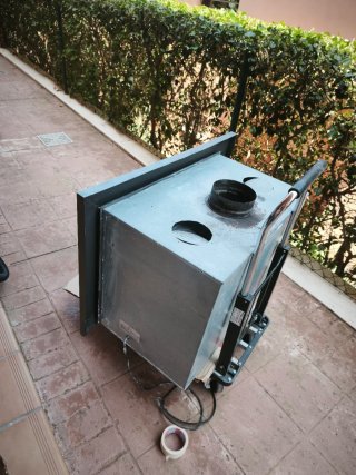 URGE Chimenea Carbel C70 plus leña con ventilación