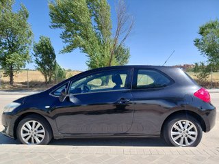 TOYOTA Auris 1.6  Automático