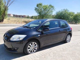 TOYOTA Auris 1.6  Automático