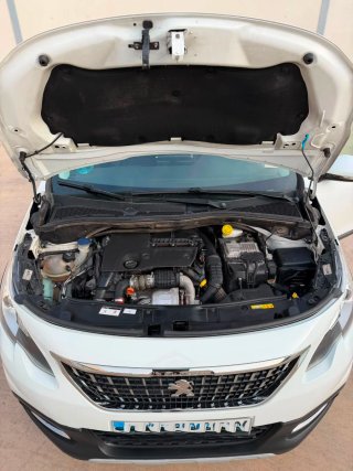 Peugeot 2008 Allure 1.6 BlueHDi Diésel 2017 – 132.