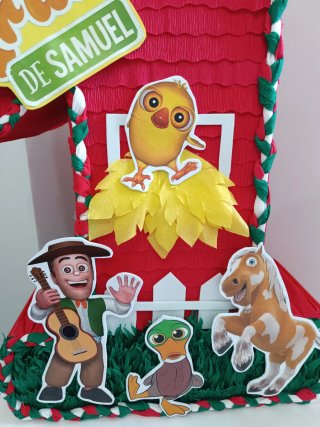 Piñata La Granja de Zenón
