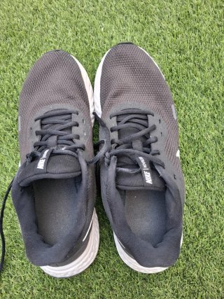Zapatillas Nike Negras y Blancas